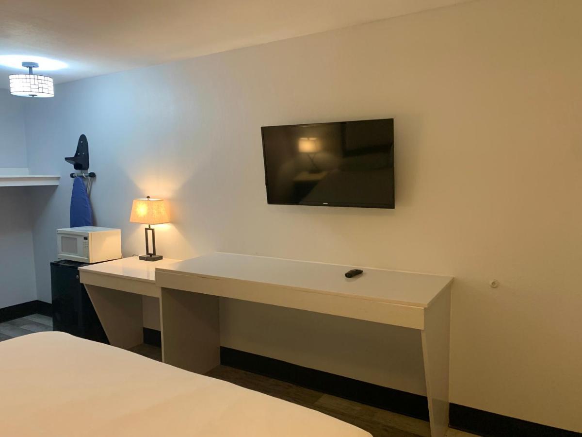 Rodeway Inn Midland Luaran gambar