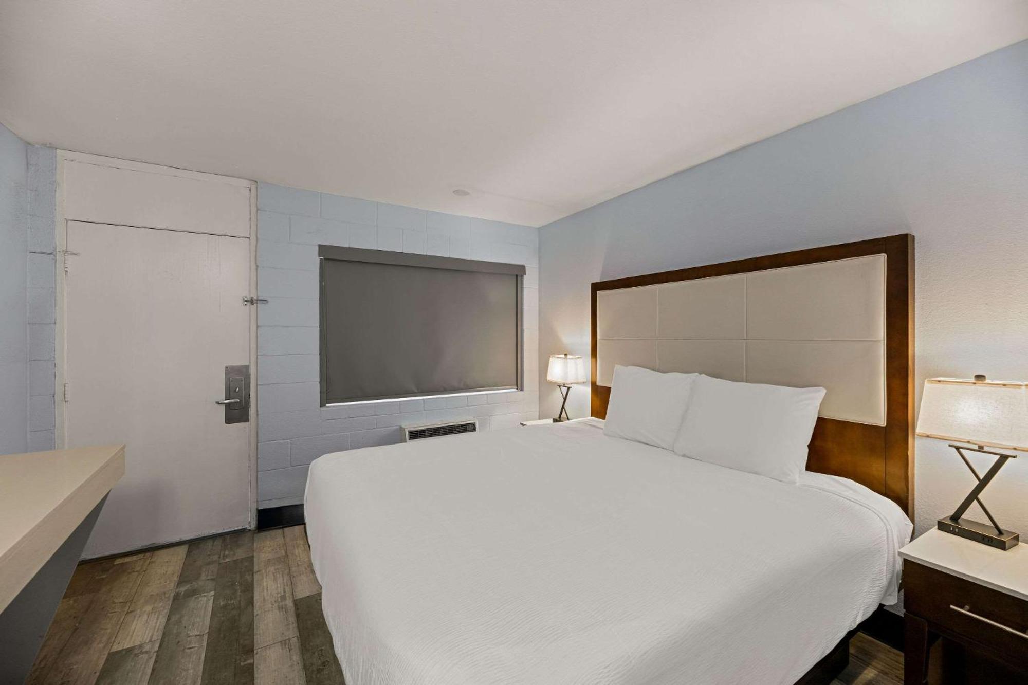 Rodeway Inn Midland Luaran gambar