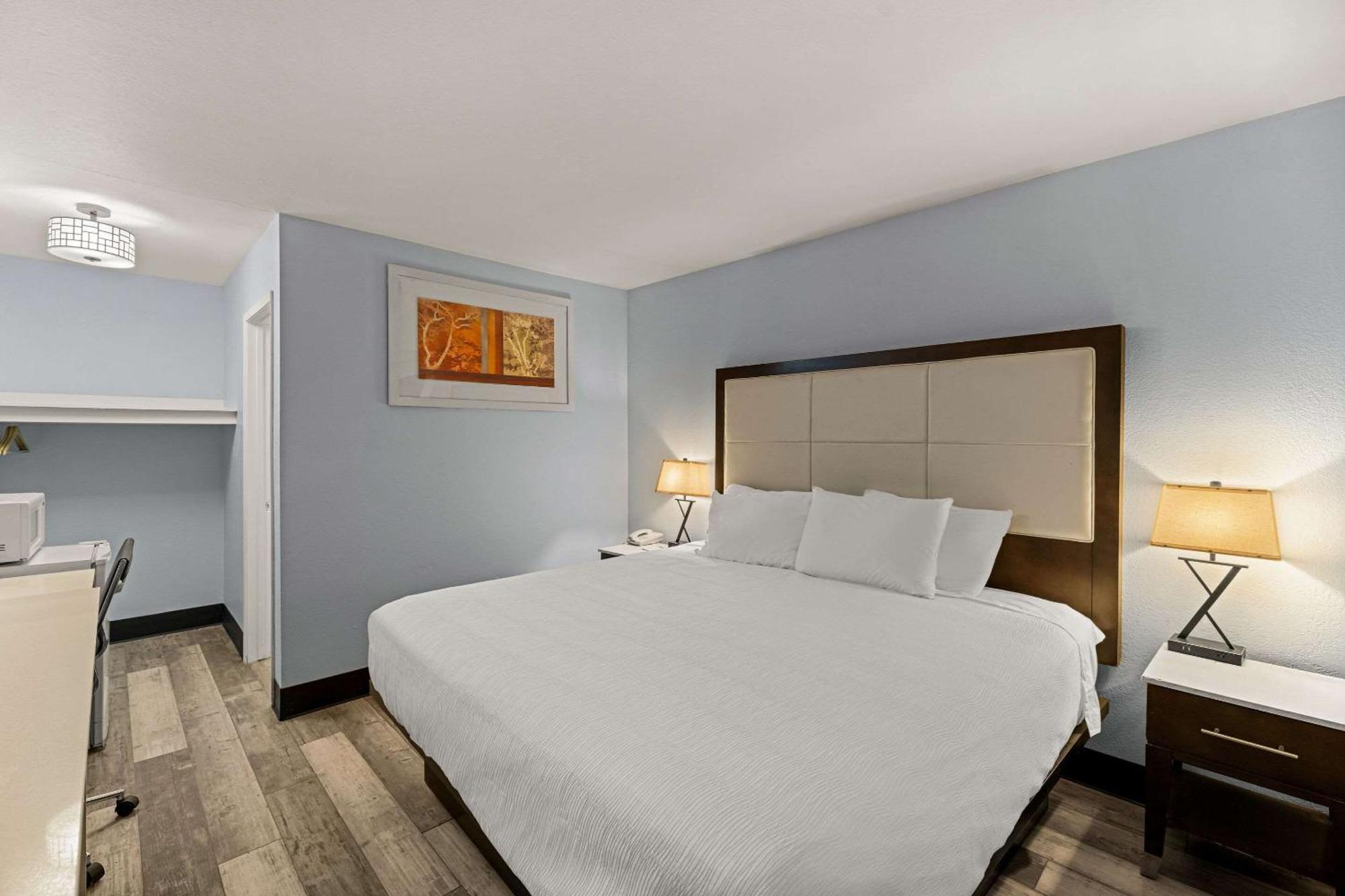 Rodeway Inn Midland Luaran gambar