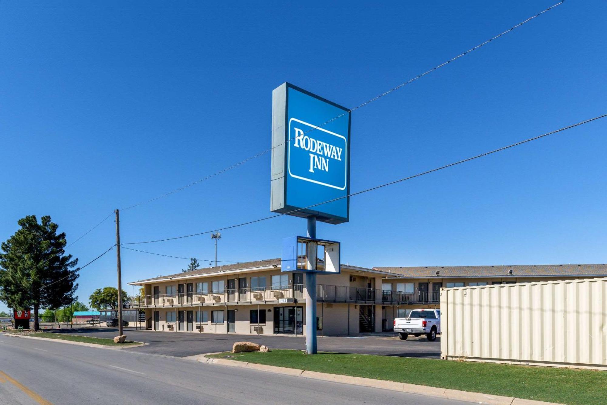 Rodeway Inn Midland Luaran gambar